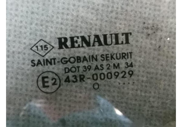 Скло дверки передньої правої Renault Kangoo II, 8200439462